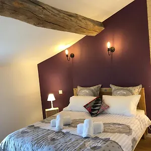 Le Nid De L'ain Bed & Breakfast